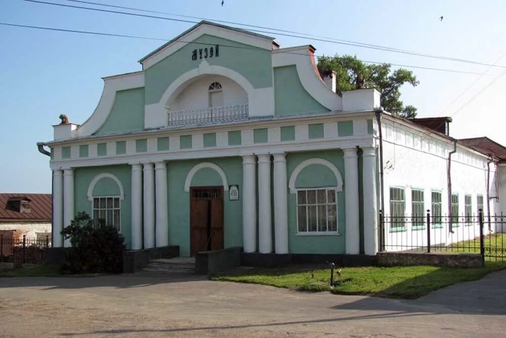 Город елец улица советская. Советск кукарка достопримечательности. Набережная советск кировская. Магазин ул. Краеведческий музей советск кировская область.