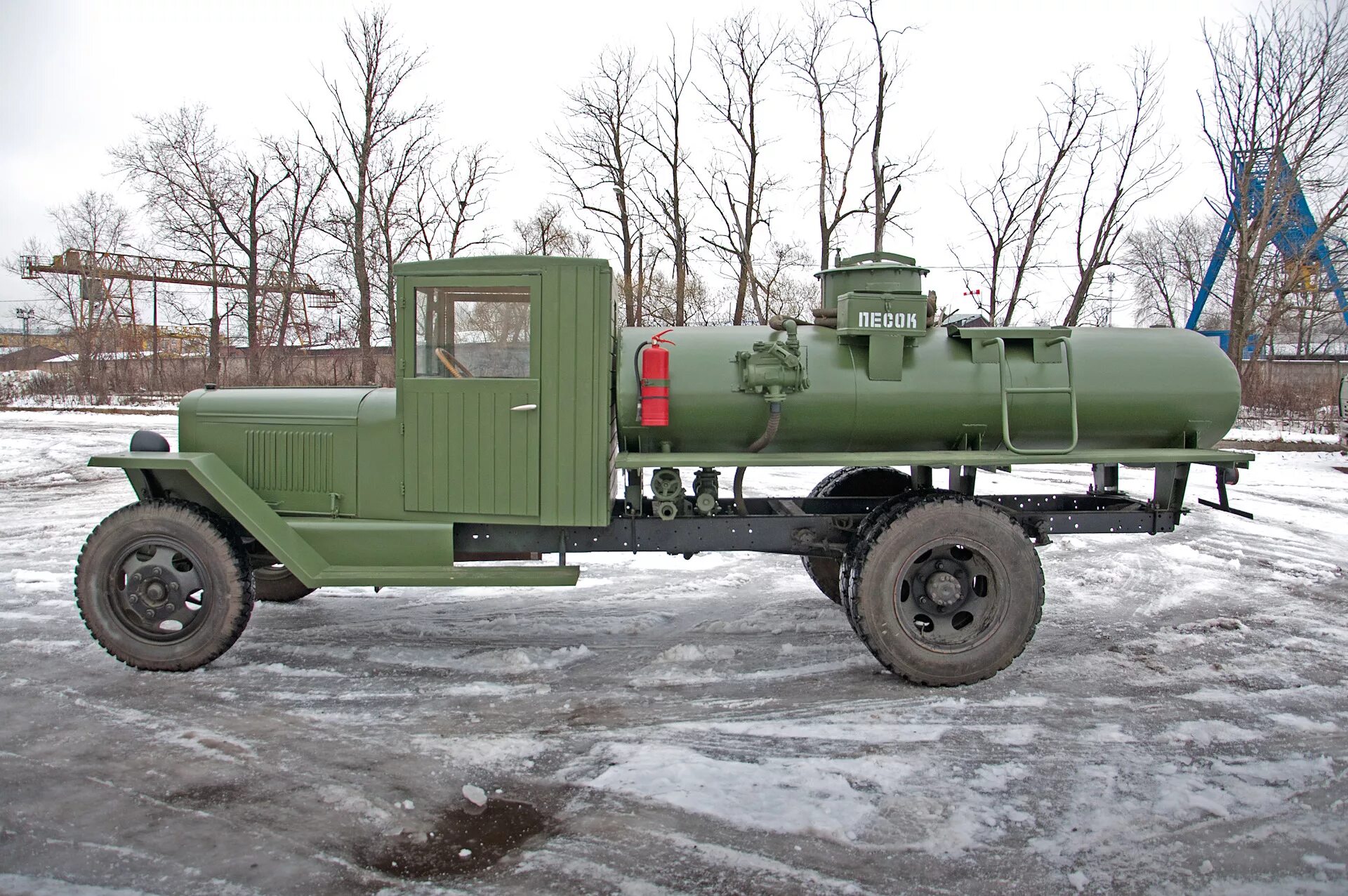 Авито полуторка. Полуторка и ЗИС 5. ЗИС 5 топливозаправщик. ЗИС 5 И ГАЗ. ЗИС 5 автоцистерна.