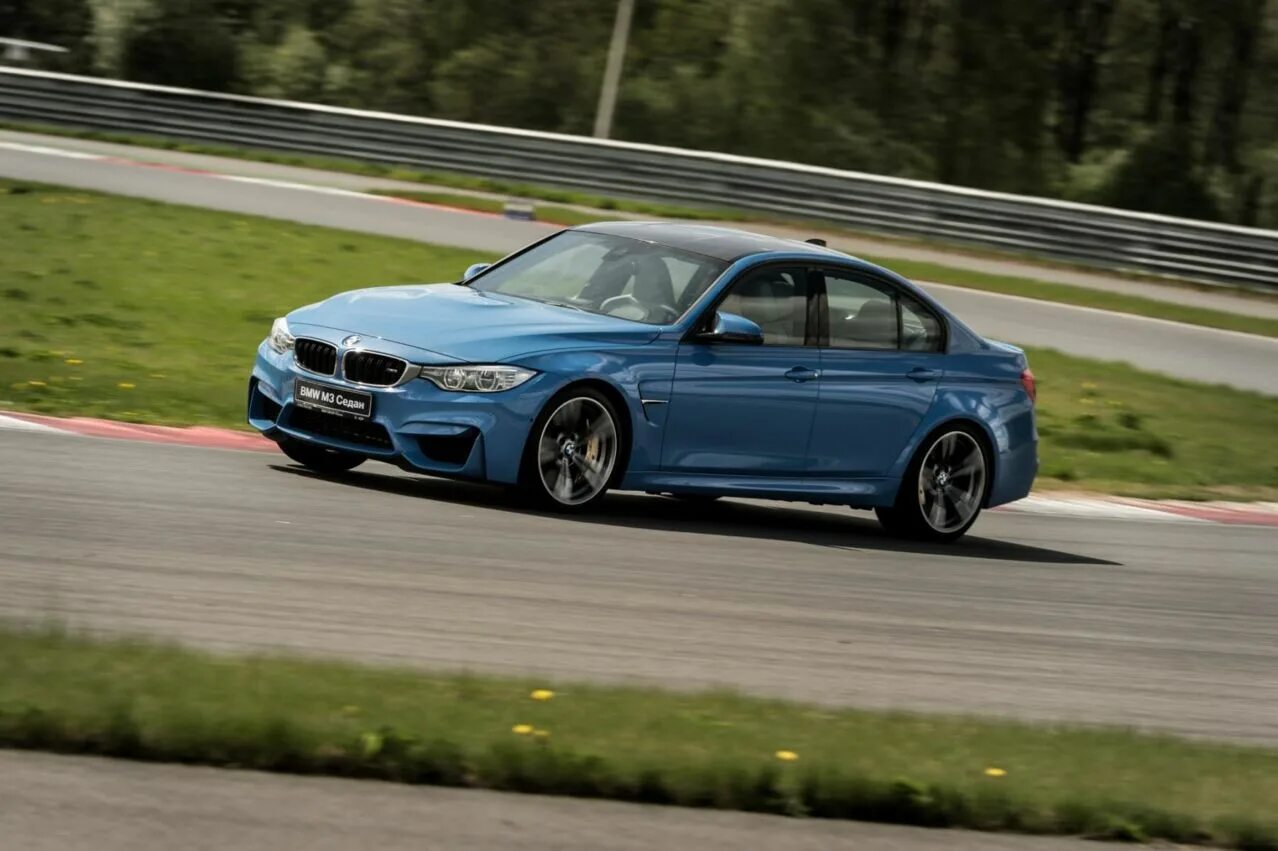 Bmw m3 street. Bmw m3 f80 coupe. bmw m3 520. bmw m3 225. бмв m3 s80.