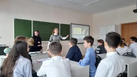 В двух 7 классах 67 учеников