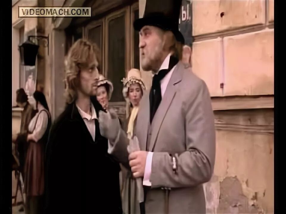 Как объяснить отношение свидригайлова к дуне
