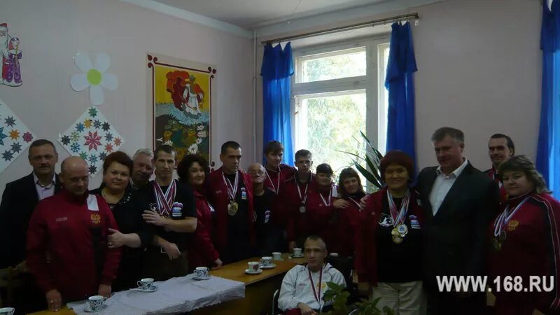 Группа кинешма. Группа кинешма. Кинешма города на волге. Школа интернат 2 кинешма фото. Кинешма интернат 4 б класс школа 2 2007г.