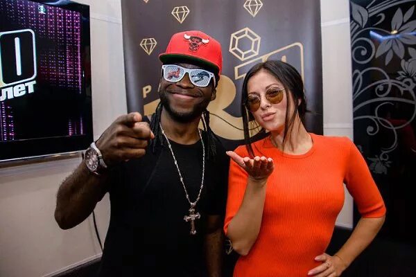 саймон черный перец энерджи. саймон черный перец энерджи. саймон черный перец. саймон блэк ту вайт. саймон черный перец.