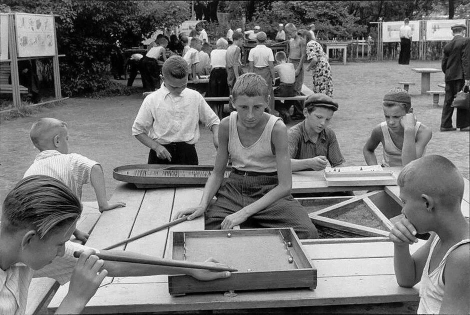 Анри Картье-Брессон СССР 1954. Картье Брессон Москва 1954. Парк Горького в СССР 1950. Анри Картье Брессон Москва 1954.