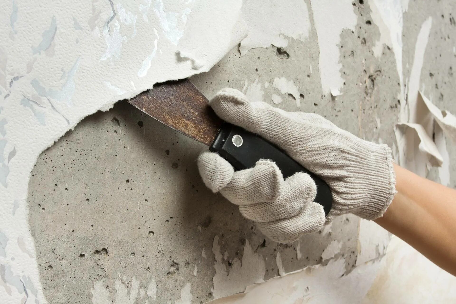 Подготовка бетонных стен. Демонтаж штукатурки. Подготовка поверхности стен. Поверхность штукатурки. Очистка стен.