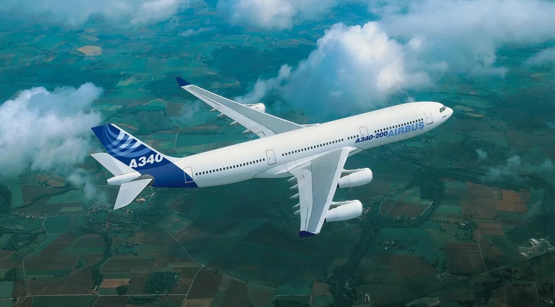 Der flugzeug. Обои самолет. Der flugzeug. Улетающий вдаль самолет. Airbus a380.