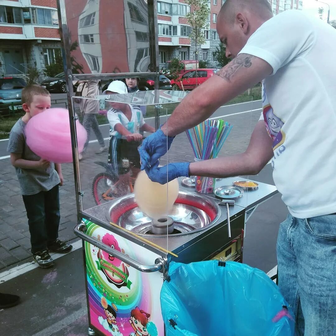 Продавать сладкую вату