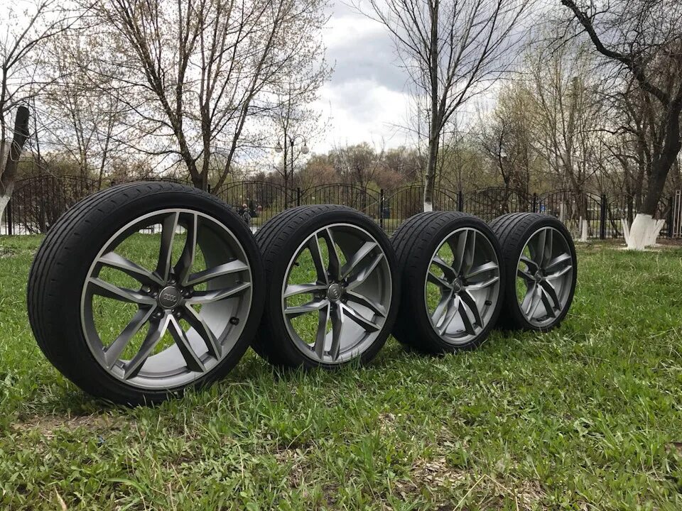 Купить резину r18 в москве. 265/35 R21 Audi. 265/35/20 Audi. Advan r20. 265/35 R20.