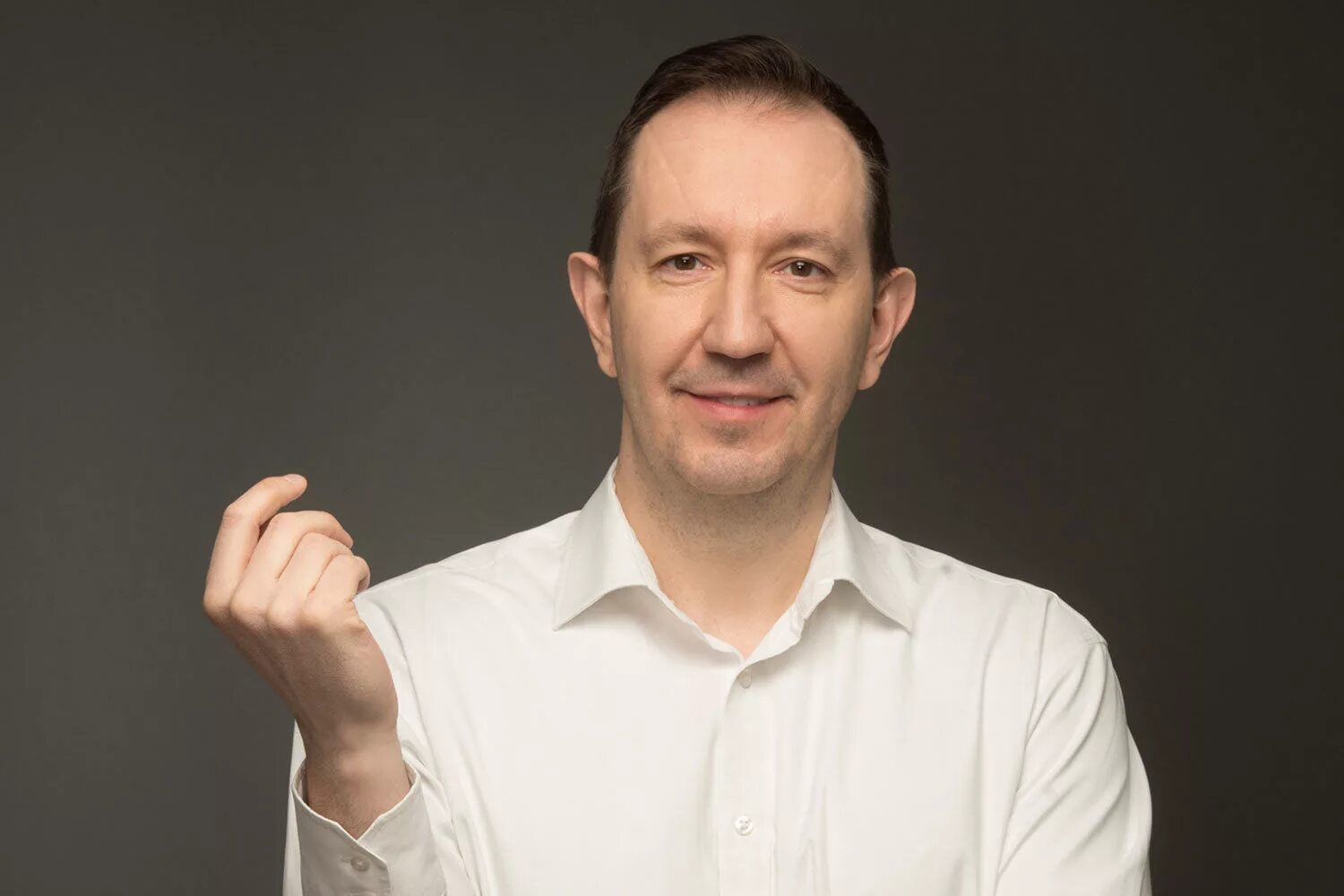 Волконский кондитерская константин. Волков лев евгеньевич хабаровск. Александр кузин – генеральный директор «аптечной сети 36,6». Сергей гончаров x5 retail group. Директор пекарни.