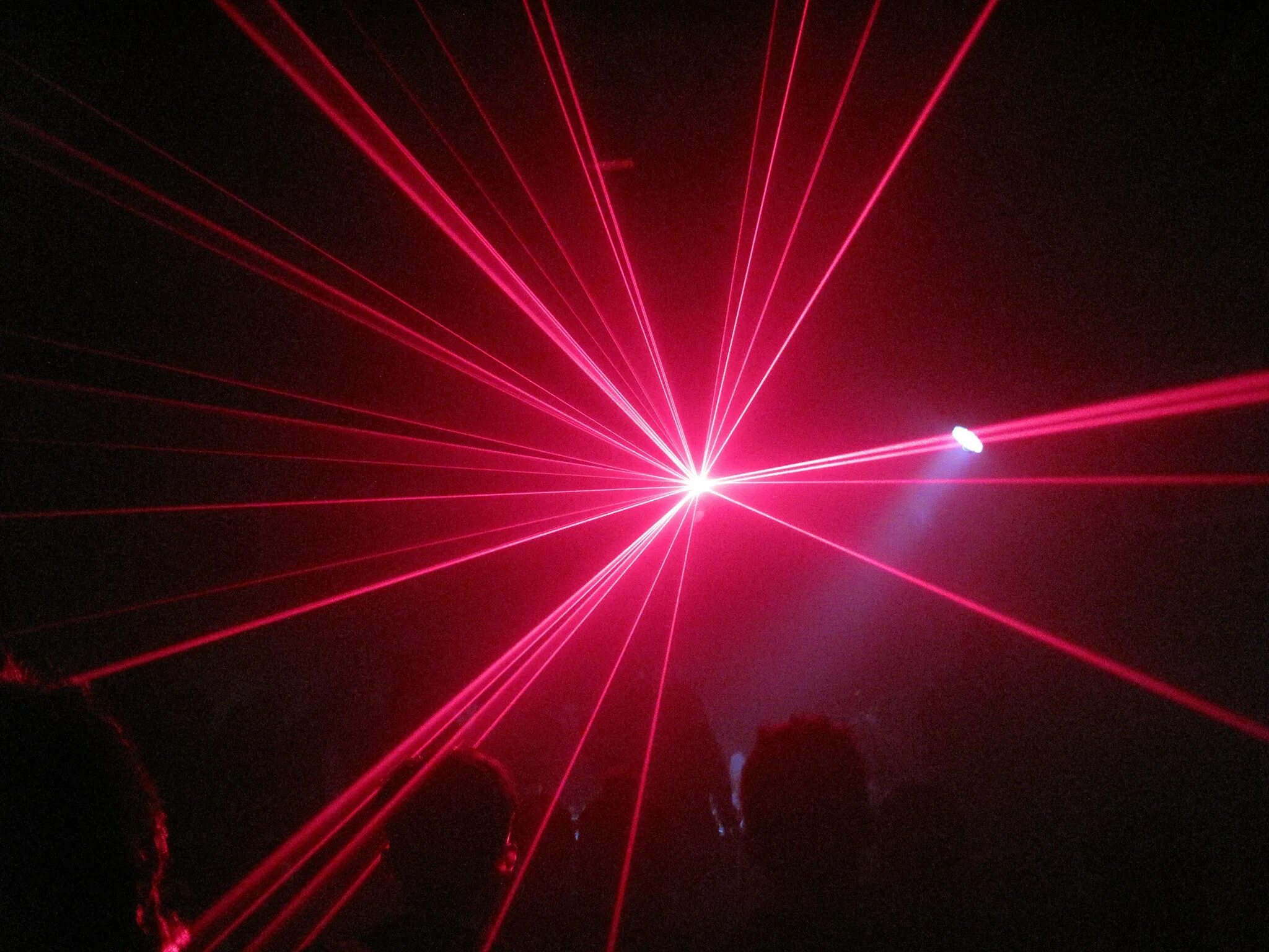 Лазер лайт. Осевой суперлазер. laser beam. суперлазер картинка для презентации. laser generation.