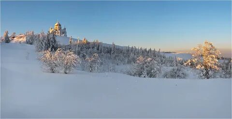 Гора белая ночью