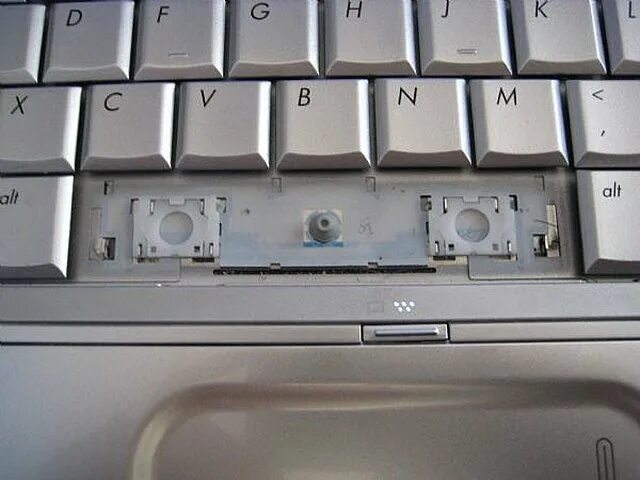 Кнопка Spacebar на ноутбуке. Сколько стоит заменить пробел на ноутбуке. Как в ноутбуке найти Нижний пробел. Spacebar.