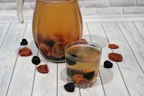 Сушеный чернослив компот