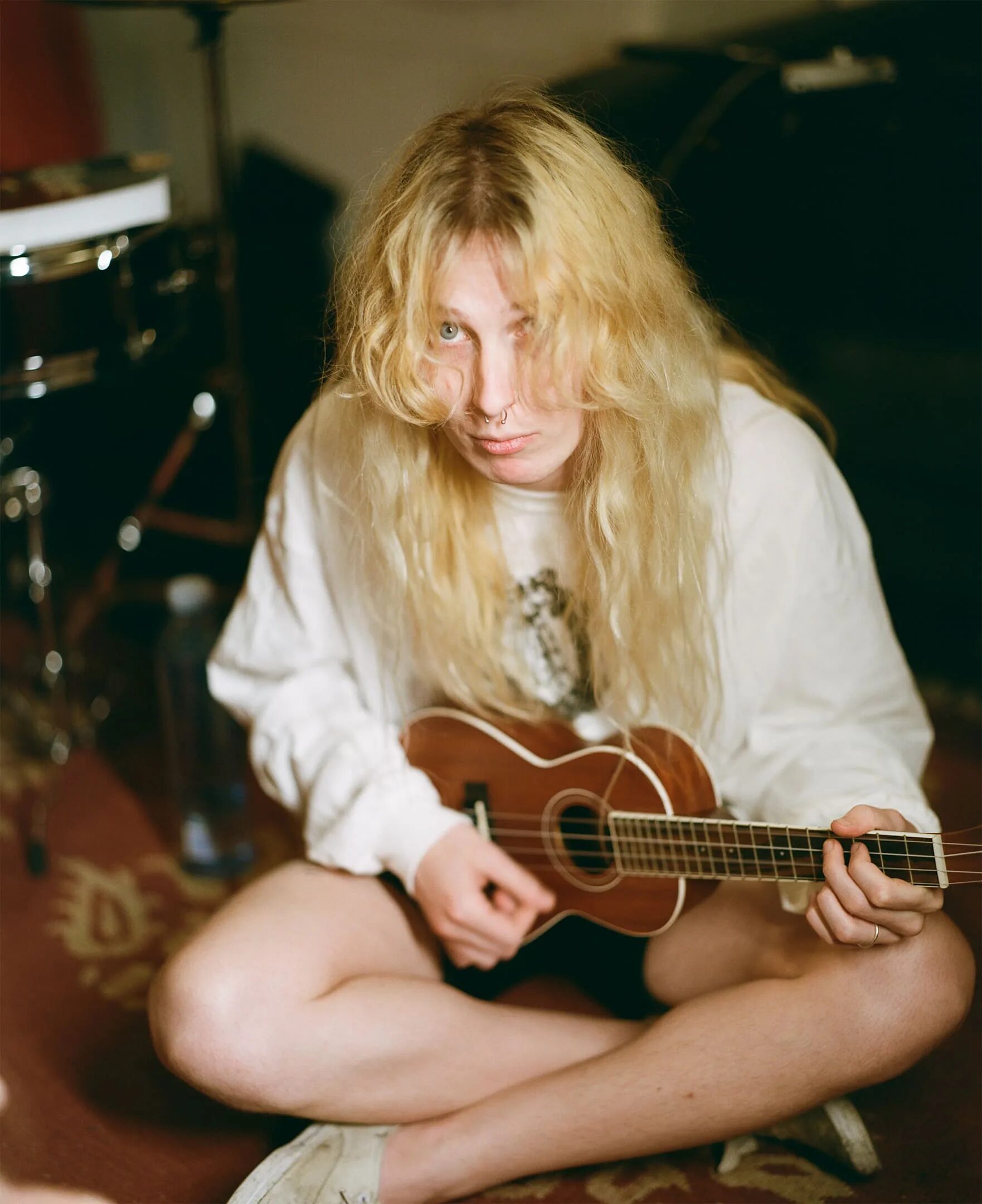 Картинки подходящие к песне haunted laura les. Haunted laura les. Дилан брэди и лора лес. Laura les. Лора лес 100 gecs.