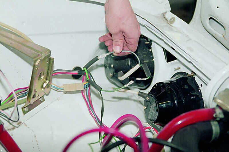 Реле ближнего света 2106. Провод ближнего света ваз 2109. Не работают фары что делать. Не работают фары что делать. Реле включения задних противотуманных фонарей ваз 2110.