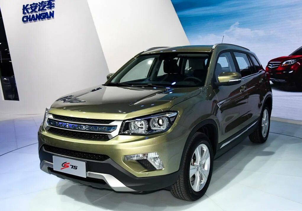 Чанган модельный ряд и цены 2024 спб. Changan cs75. Чанган cs75 турбо. Китайский кроссовер cs75. Чанган Юнит 2023.