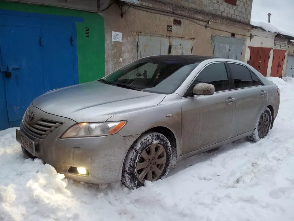 Camry зимой. Тойота камри 3.5 зимой. тойота камри зима. камри 35 зимой. тойота 60 кузов камри зима.