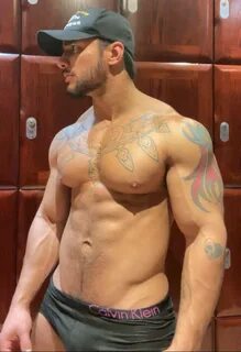@Pllazer. 