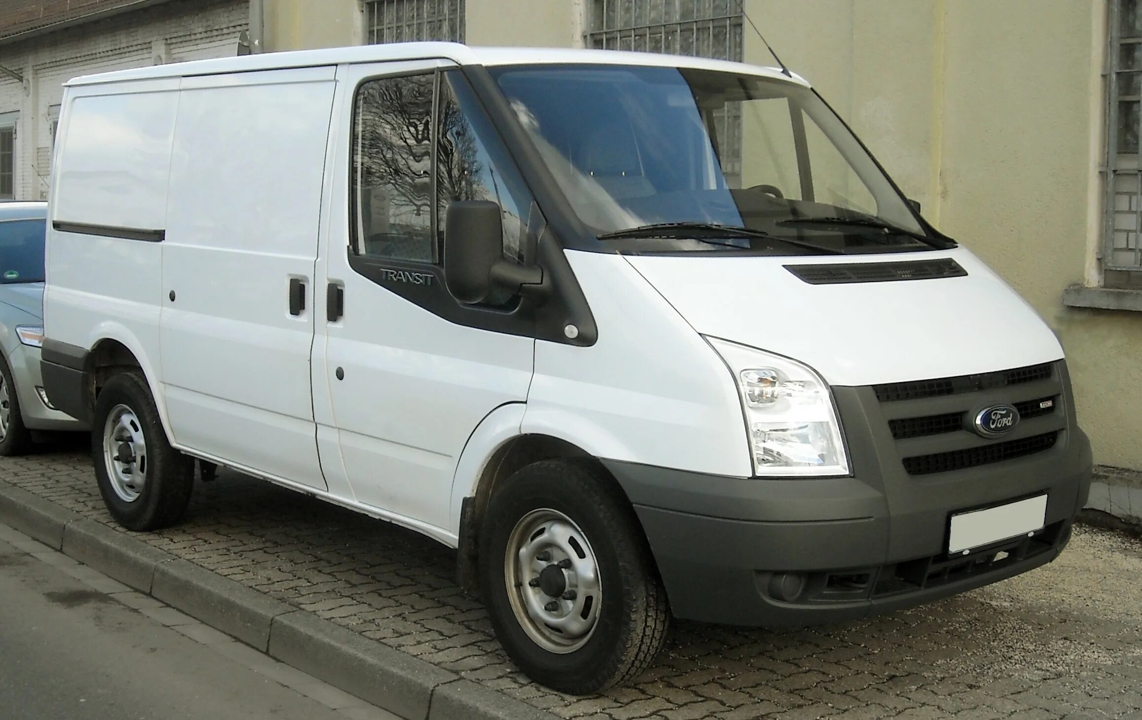 Форд транзит 1 купить. Ford Transit 2006-2013. Ford Transit 2008. Ford Transit 6. Форд Транзит 2010 2.2 дизель 115 л.