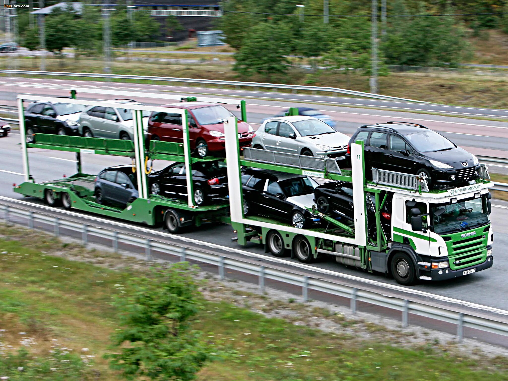 Новый груз перевозка. Скания тягач автовоз. Скания 2013 автовоз. Scania 420 автовоз. Скания раскладушка автовоз.