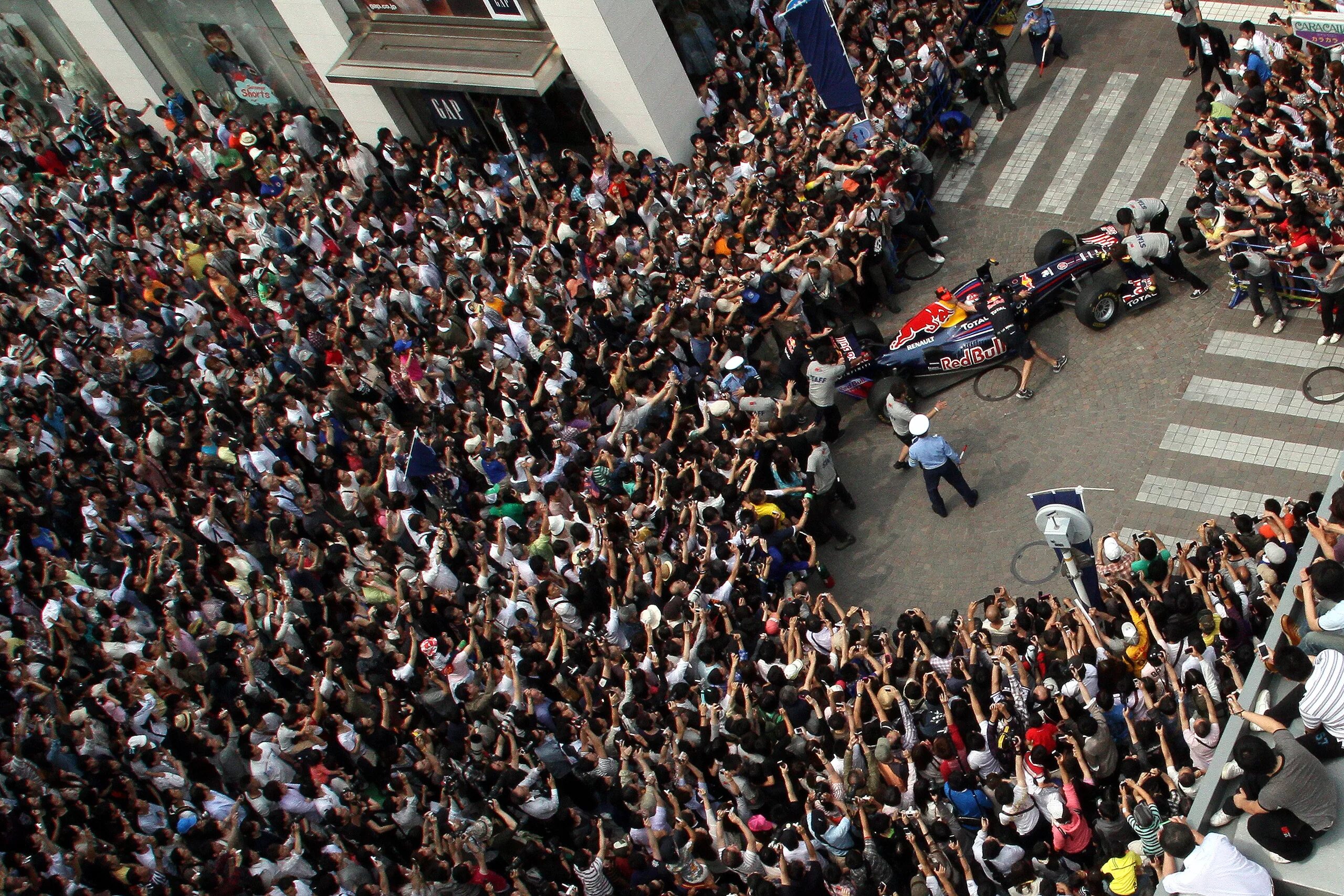 массовые потоки. информационные потоки. массовые потоки. массовое скопление людей. массовые потоки.