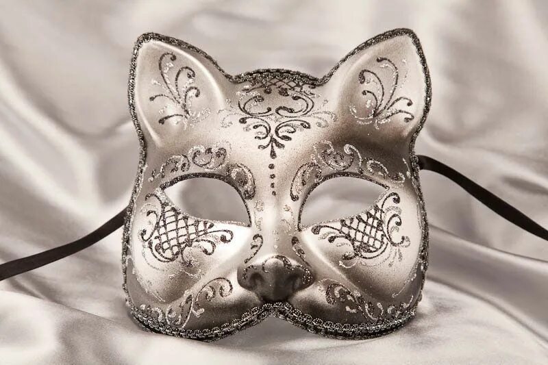 Маска Гатто венецианская. Венецианская маска кошка Гатто. Маска Гатто маска кота. Ньяга маска. Маска кошки и хвост