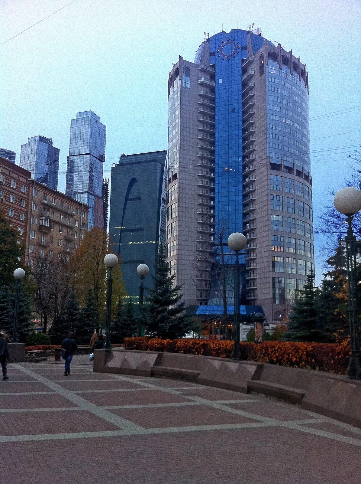 Башня 2000. Башня 2000 москва. башня 2000 москва сити. башня багратион москва. башня багратион в москва сити.