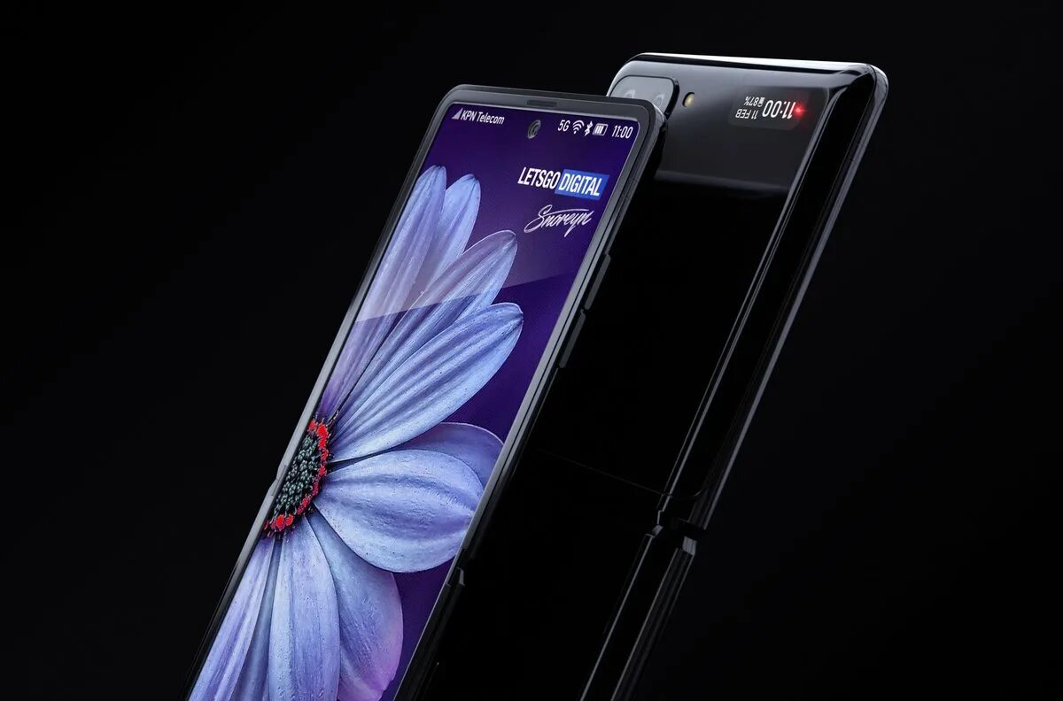 Самсунг большой экран раскладной. Складной смартфон Samsung Galaxy z Flip. Samsung Galaxy Flip 2020. Смартфон раскладушка самсунг 2020. Самсунг раскладушка 2020 z Flip.