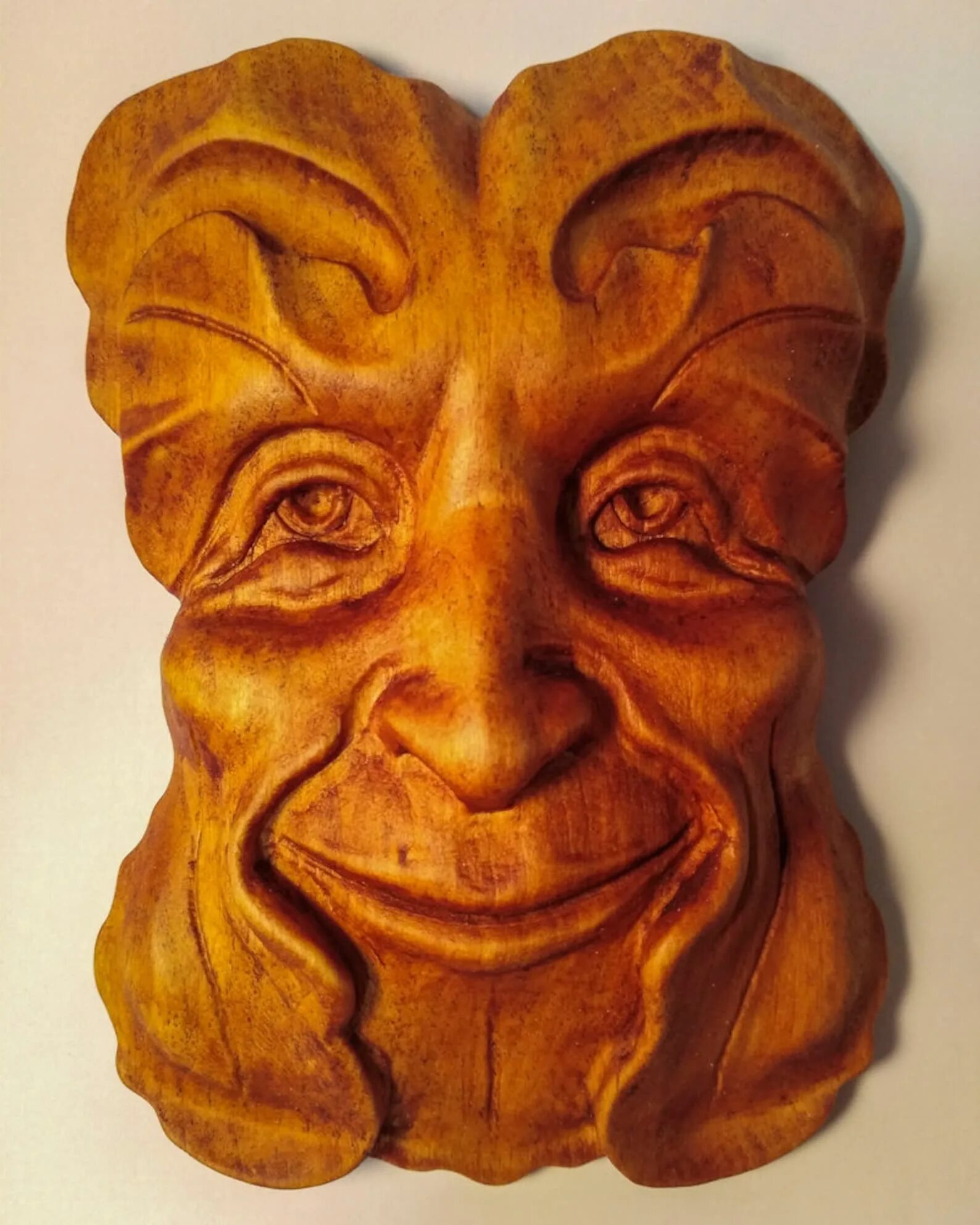 Маска tree. Маска из дерева для лица. резьба по дереву маска лицо человека. голова человека из дерева. рисунки масок для резьбы по дереву.