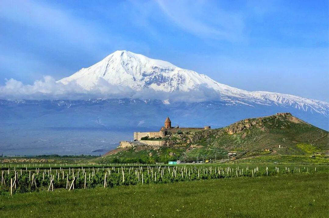 Гора Алагяз Армения. Масис Арарат Армения. Араратская Долина Армения. Гора Арарат с Араратской Долиной.