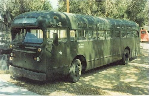 ЗИС-154 автобус. АМС 38 военный автобус. Военный автобус США. Американские армейские автобусы.