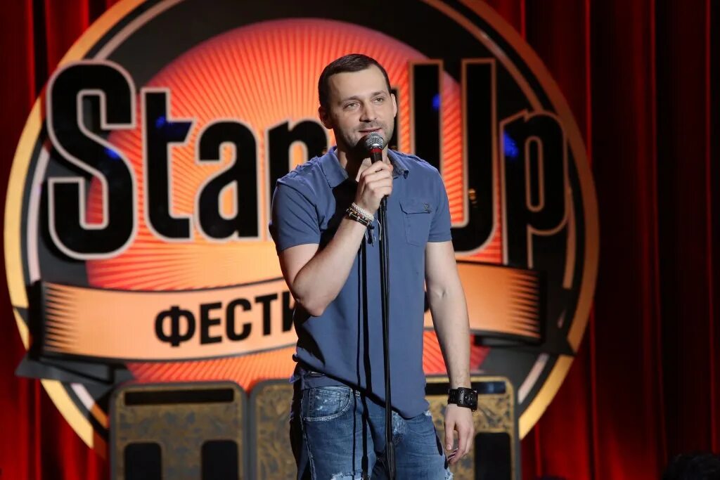 Нурлан стендап спб. Стендап на тнт 2013. Стендап независимый. Участники стендап на тнт. Стендап независимый.