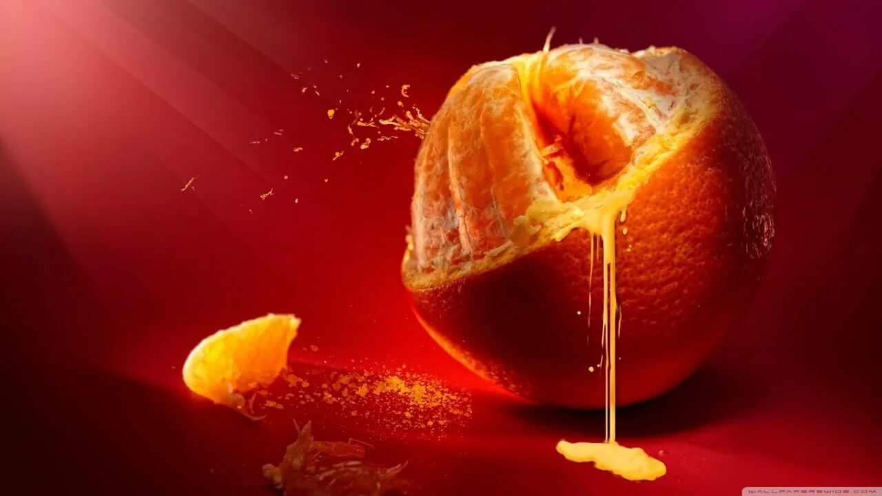 Сочный апельсин. Апельсины фон. Апельсины на темном фоне. Фруктовый взрыв