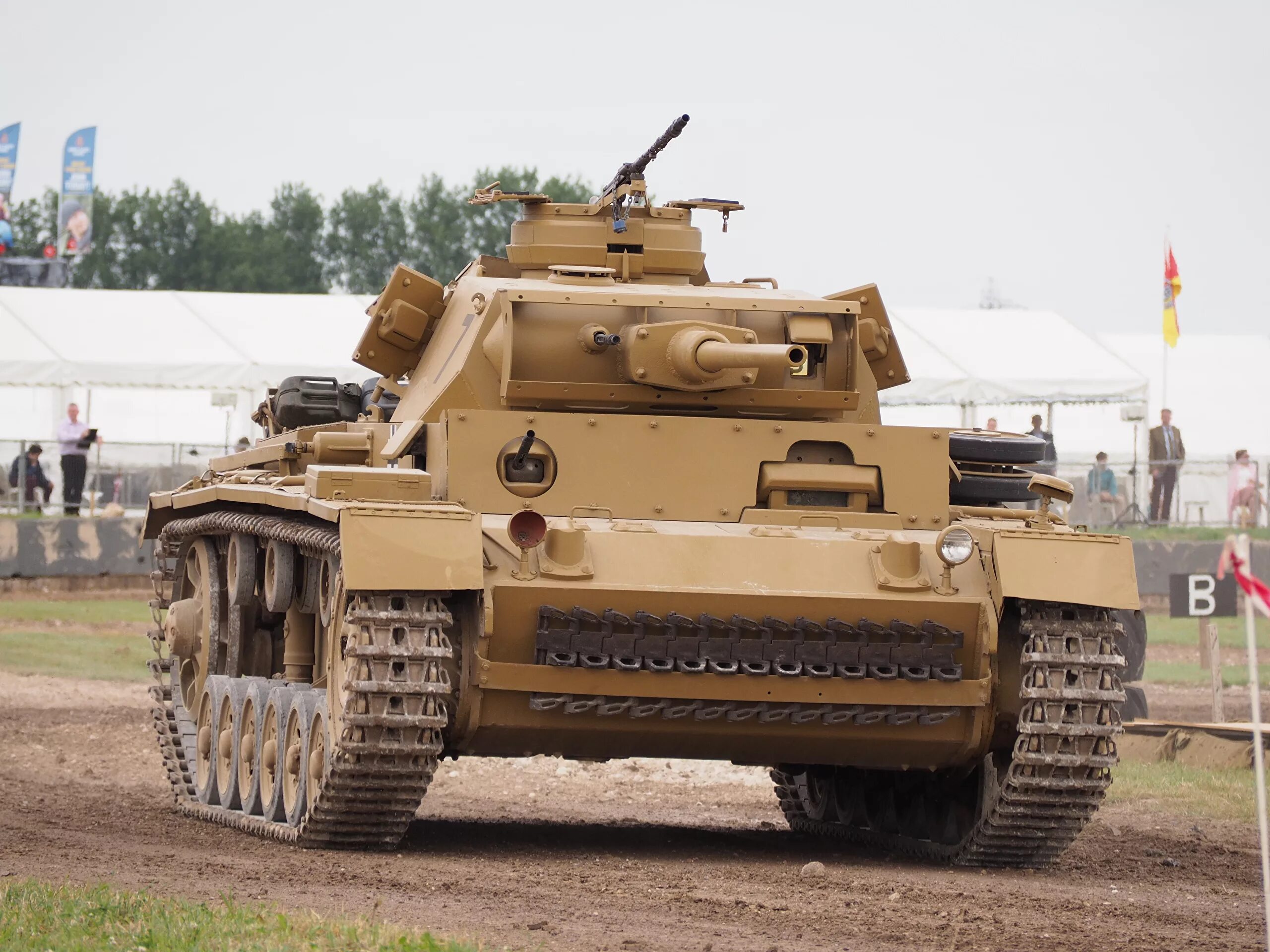 Panzer 3 танк. Танк панцер т3. Немецкий танк т3. Т-3 танк Германия.