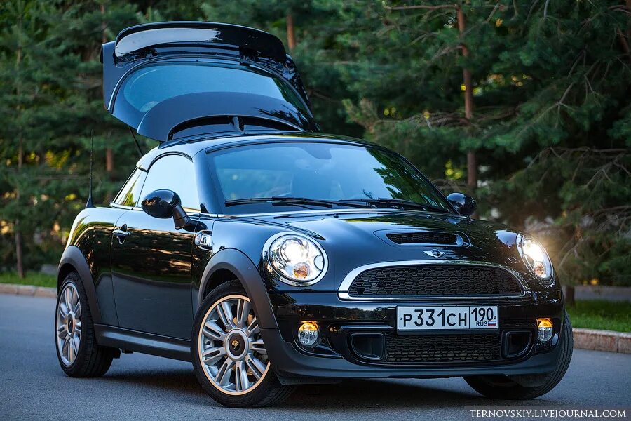 Мини купер похожие. Мини Купер купе. Mini Cooper Coupe 2021. Мини Купер купе s. Ровер мини Купер купе.