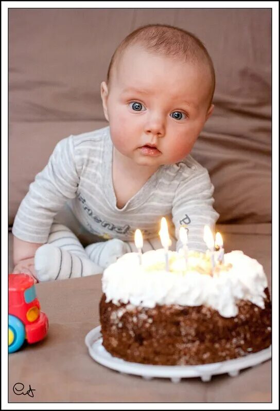 полтора годика. малыш полтора года. малыш полтора года. полтора года ребенку. полтора года девочке.