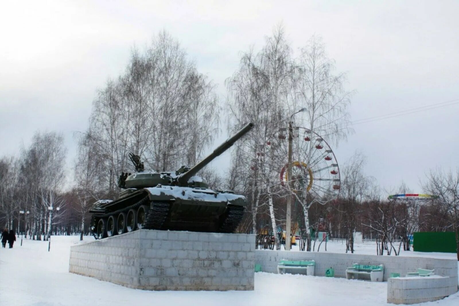 Туймазы на 3 дня. Парк туймазы. аллея героев туймазы. парк победы туймазы. площадь туймазы.