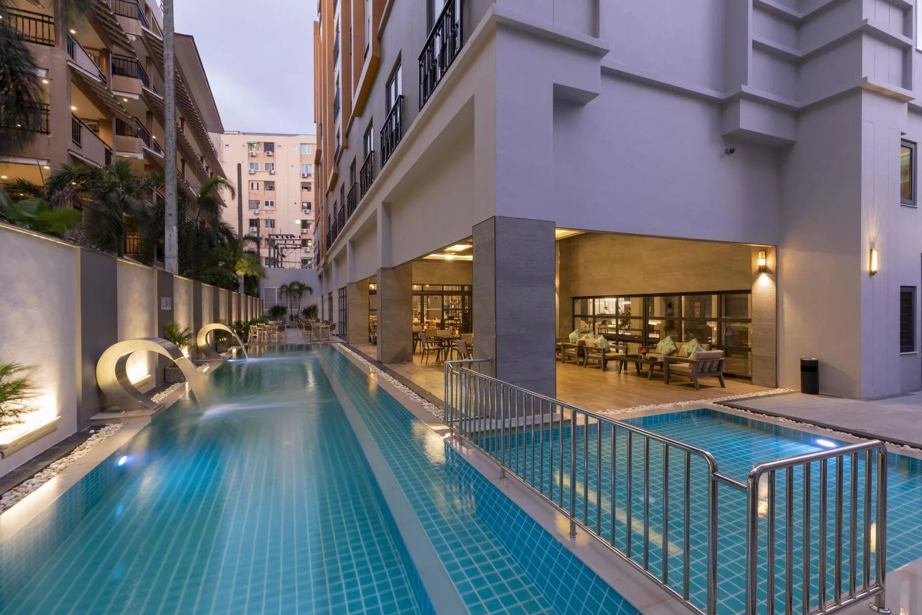 Woovo phuket patong 4. Отель woovo пхукет. патонг пхукет. пхукет патонг отели. пхукет отель patong.