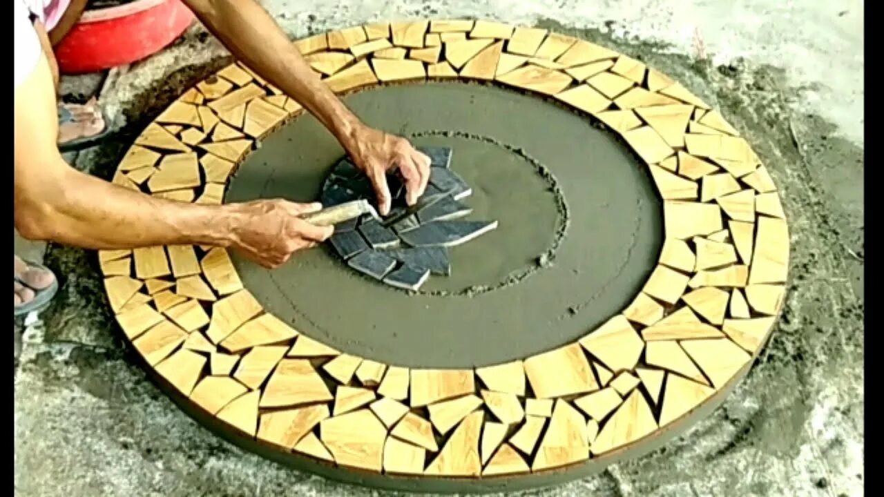 Make a round. Make a round