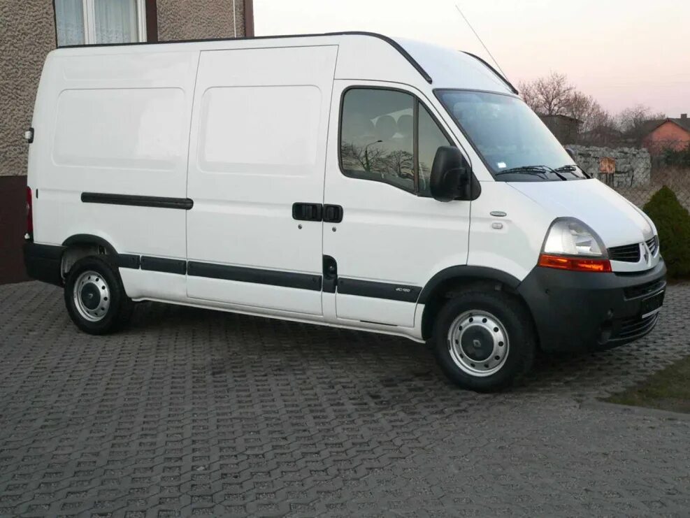 Renault master 2. Рено мастер 2 тонны. Рено мастер 2003 г грузовой. Рено мастер 3.5 тонны.