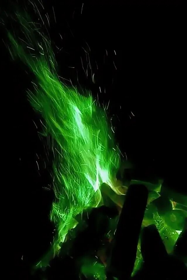 сине зеленое пламя. фото зеленый огонь. зеленый огонь. зеленое пламя. зеленое пламя.