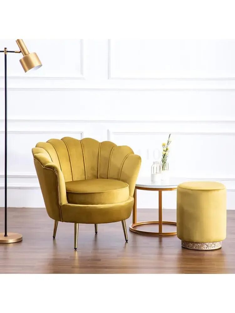 Стильное кресло. Золотое кресло. Стильные кресла для дома. Стильное кресло с золотом.