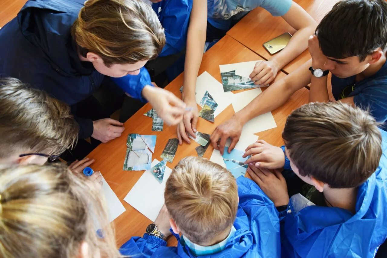 Мониторинг в школе. Учебный план ноо. Обучающийся общеобразовательные предметы. Учеба на прозрачном фоне. Дистанционное образование без фона.