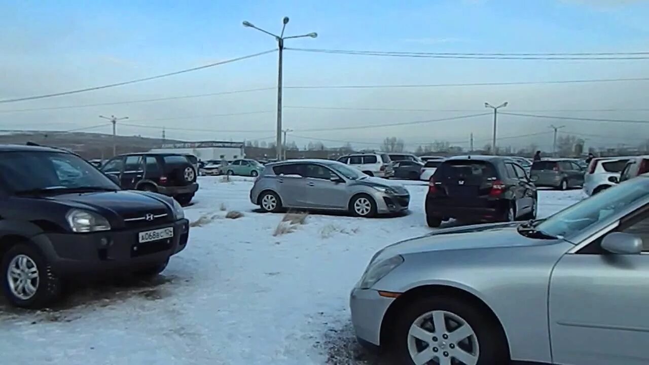 Рынок 777 красноярск. Авторынок красноярск. Авторынок красноярск. Авторынок богатырский в 90-е. Рынок 777 красноярск.