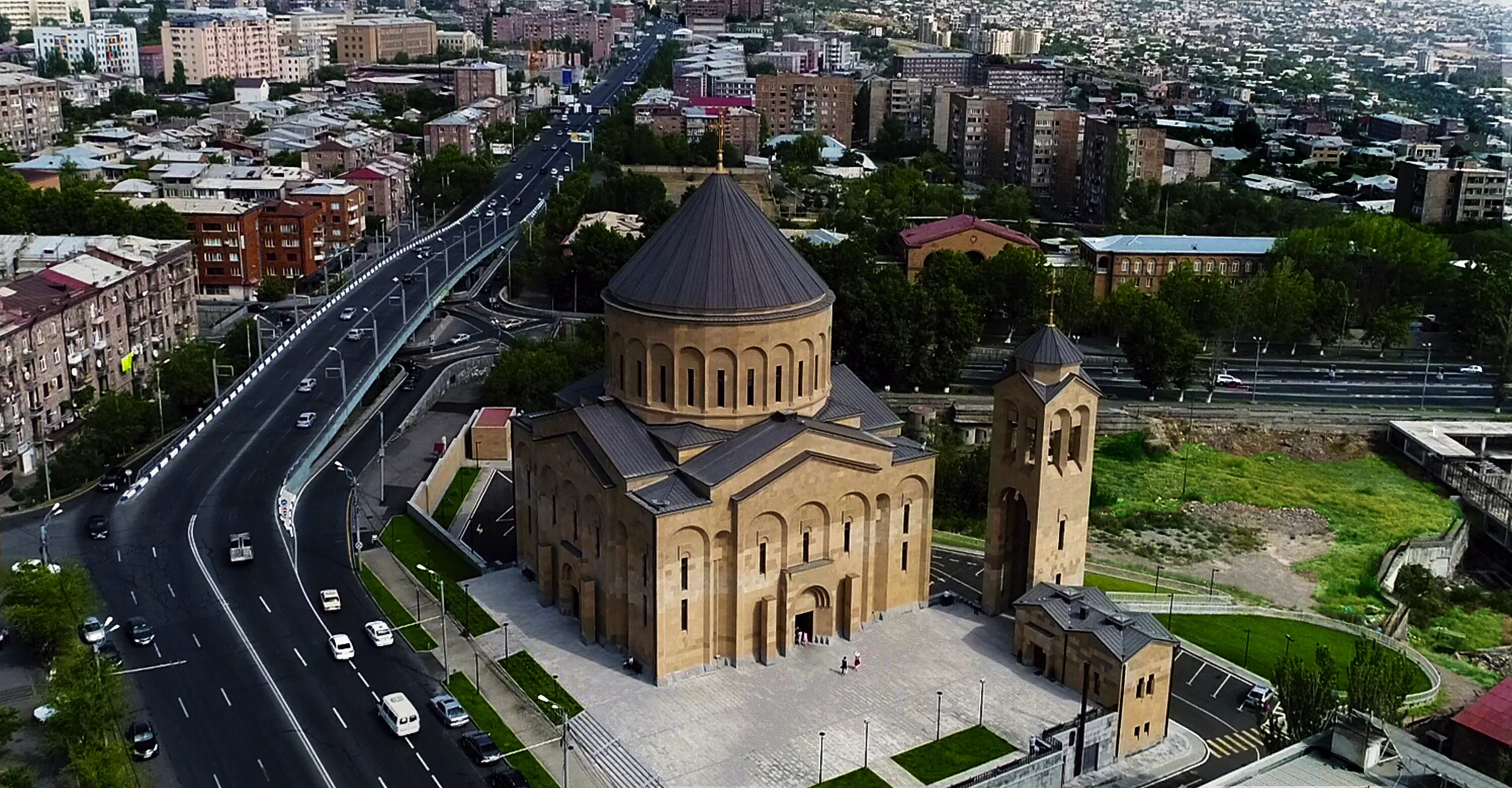 пантеон ереван. ереван сити ул комитаса. парк им комитаса ереван. ереван проспект комитаса 49. парк пантеон комитас.