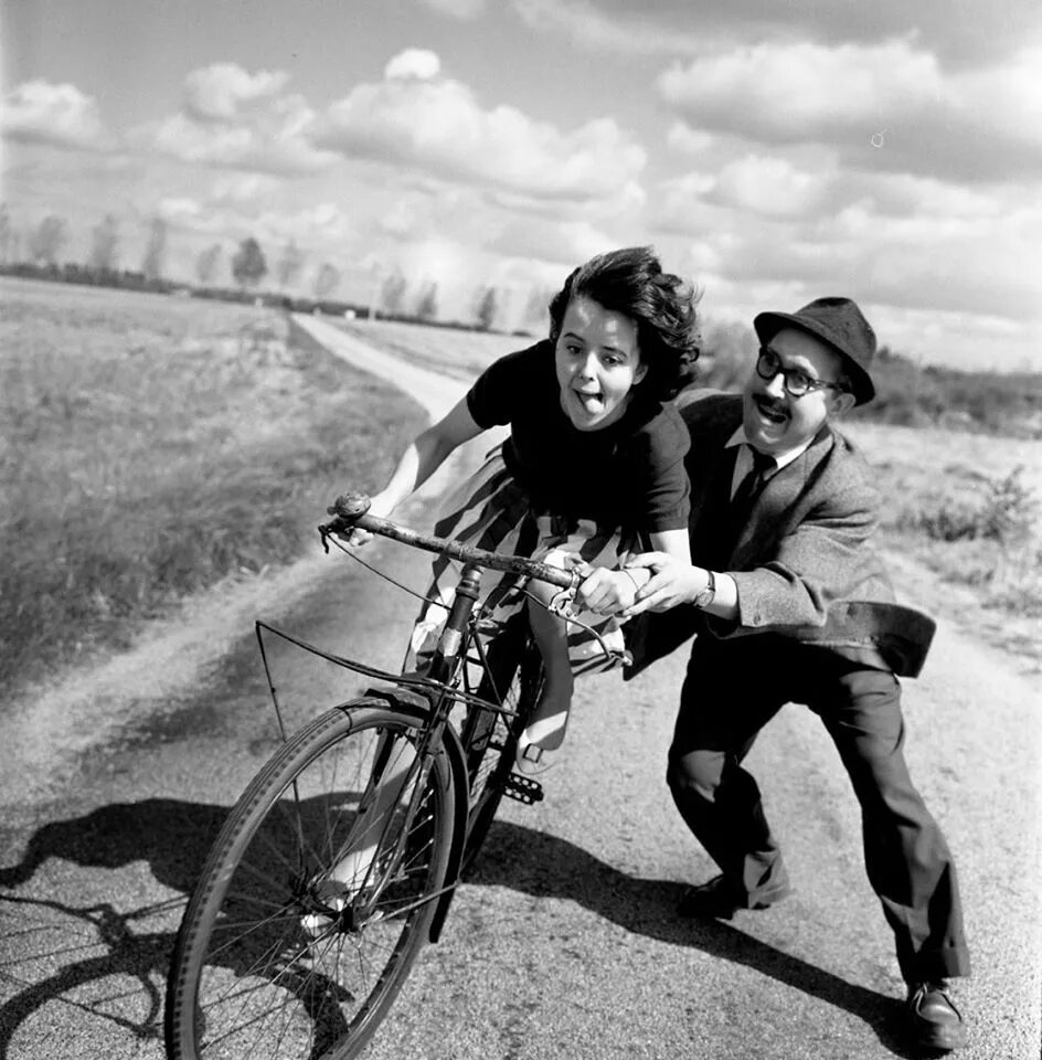 Фотографии разных лет. Робер Дуано. Робе́р Дуано́ / Robert Doisneau. Robert Doisneau фотограф. Робер Дуано фотограф.