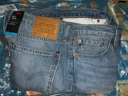Levis lot