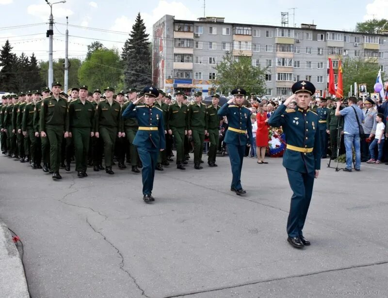 Парад Победы Пенза. Парад 9 мая Пенза. Парад Победы Пенза парад 2022. Пенза парад 9 мая 2018 года.