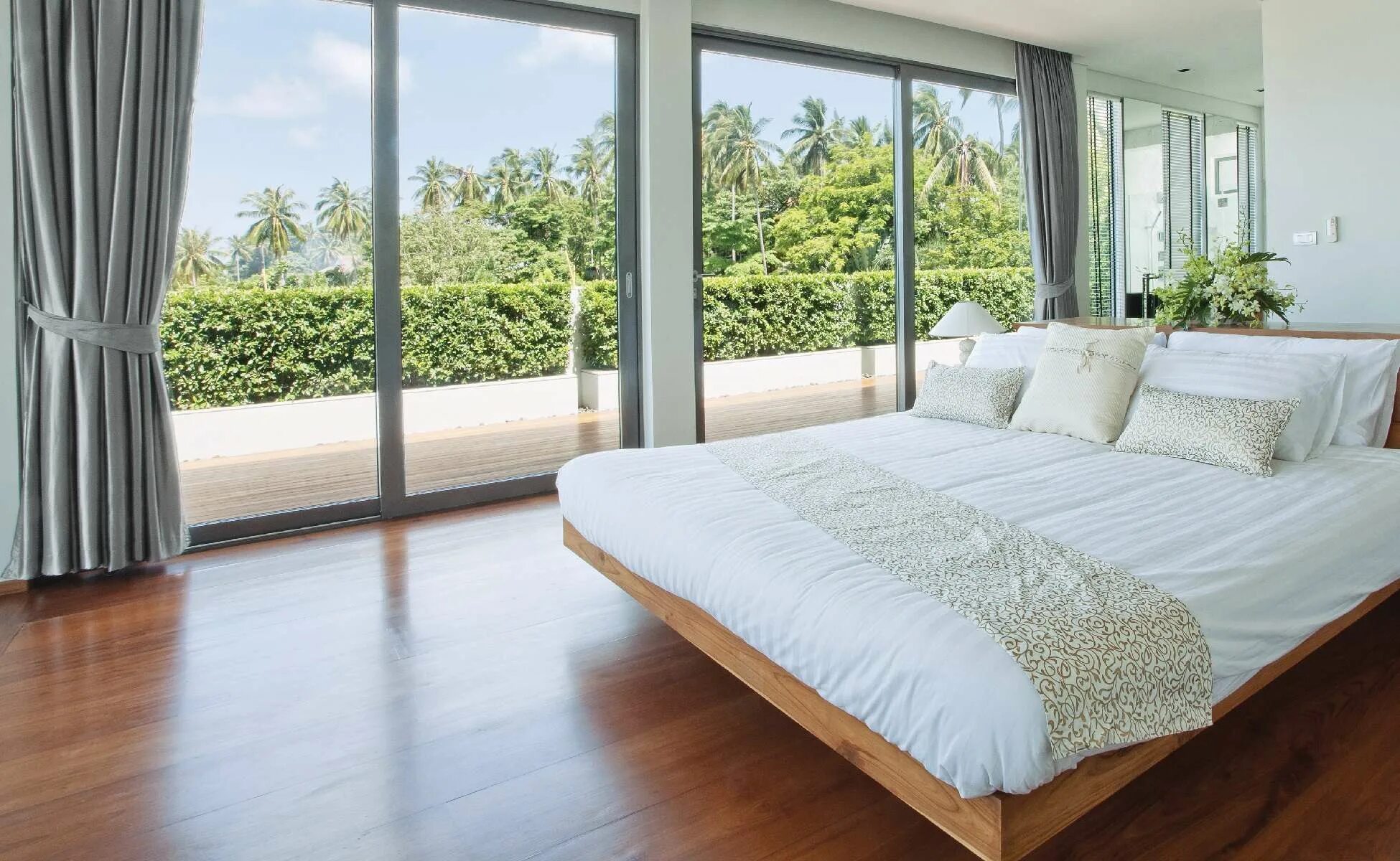 большие пластиковые окна. окно в спальне. Kaleva панорамные окна. окно в пол метра. окно в пол метра.