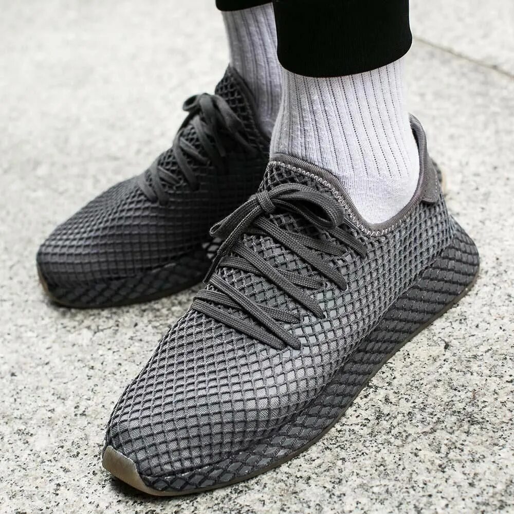 Кроссовки адидас сетка мужские. Кроссовки адидас Deerupt Runner. Кроссовки adidas Deerupt мужские. Adidas Deerupt серые. Кроссовки adidas Deerupt серые.